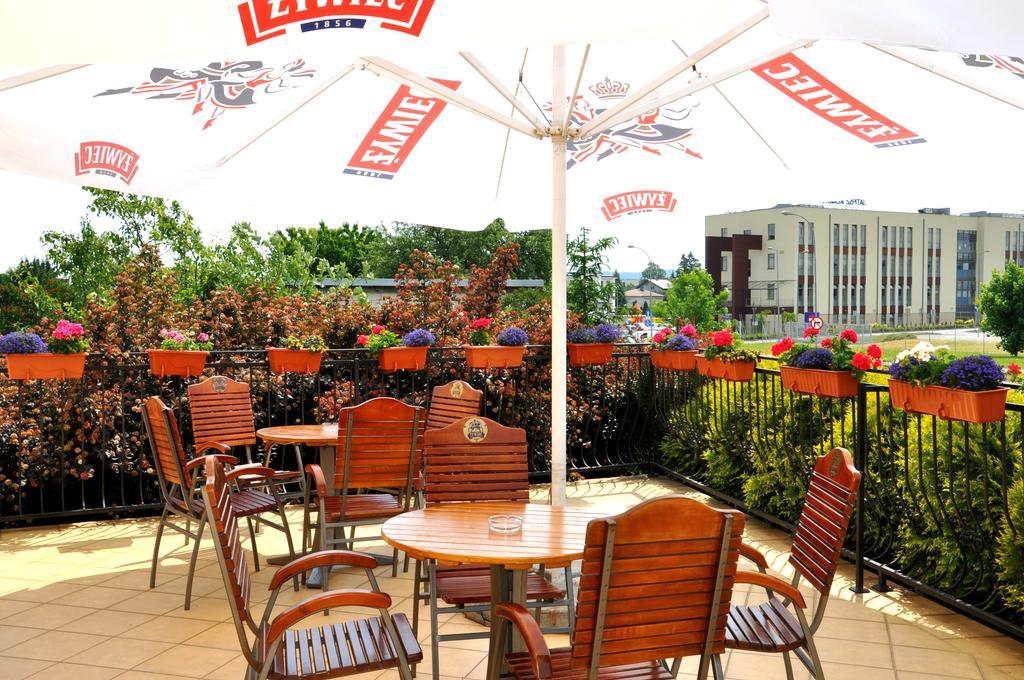 Hotel Korona 제수프 외부 사진