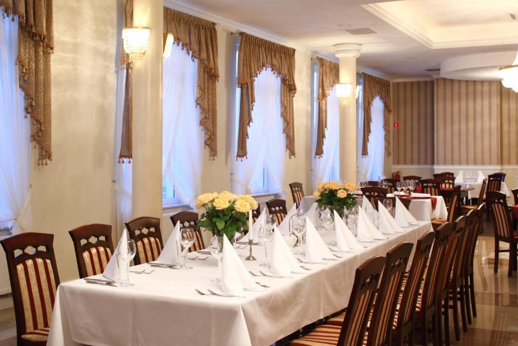 Hotel Korona 제수프 외부 사진