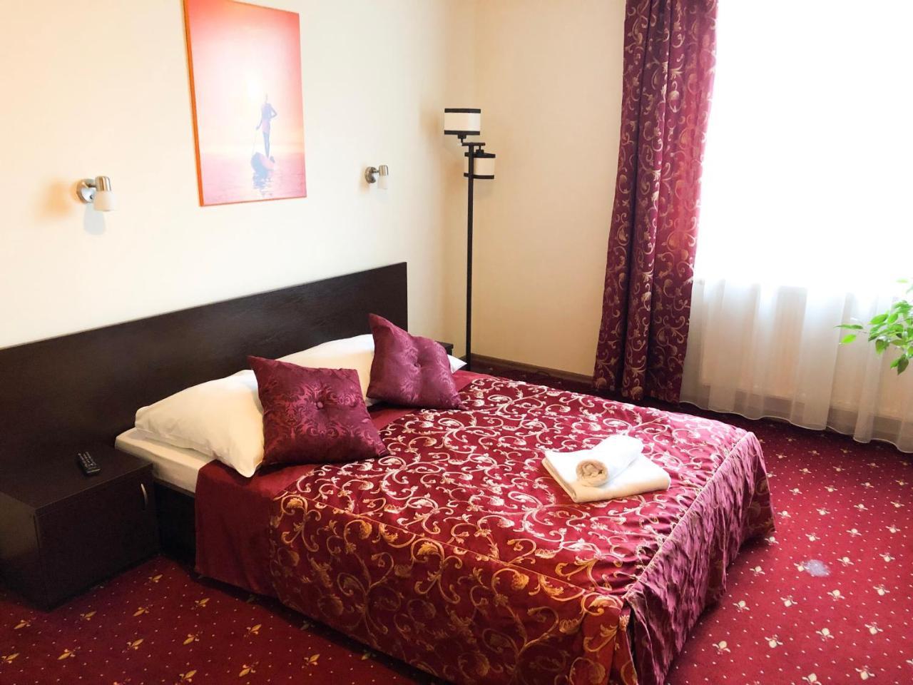 Hotel Korona 제수프 외부 사진